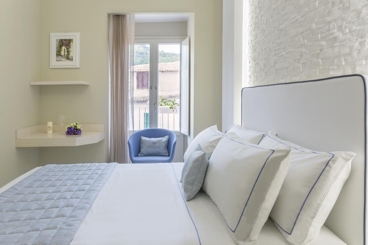 Townhouse Tropea Bed & Breakfast Ngoại thất bức ảnh